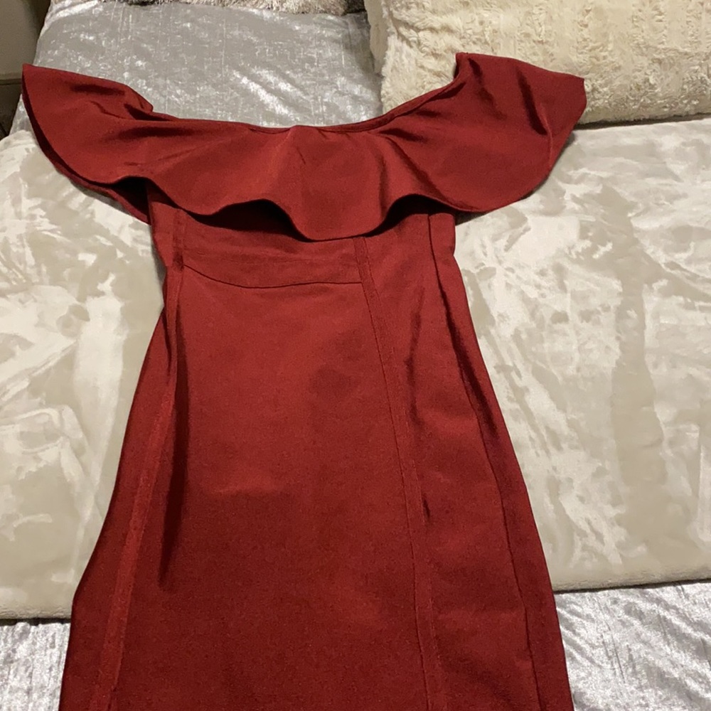 Deep red off shoulder bandage dress - Picture 2 of 3